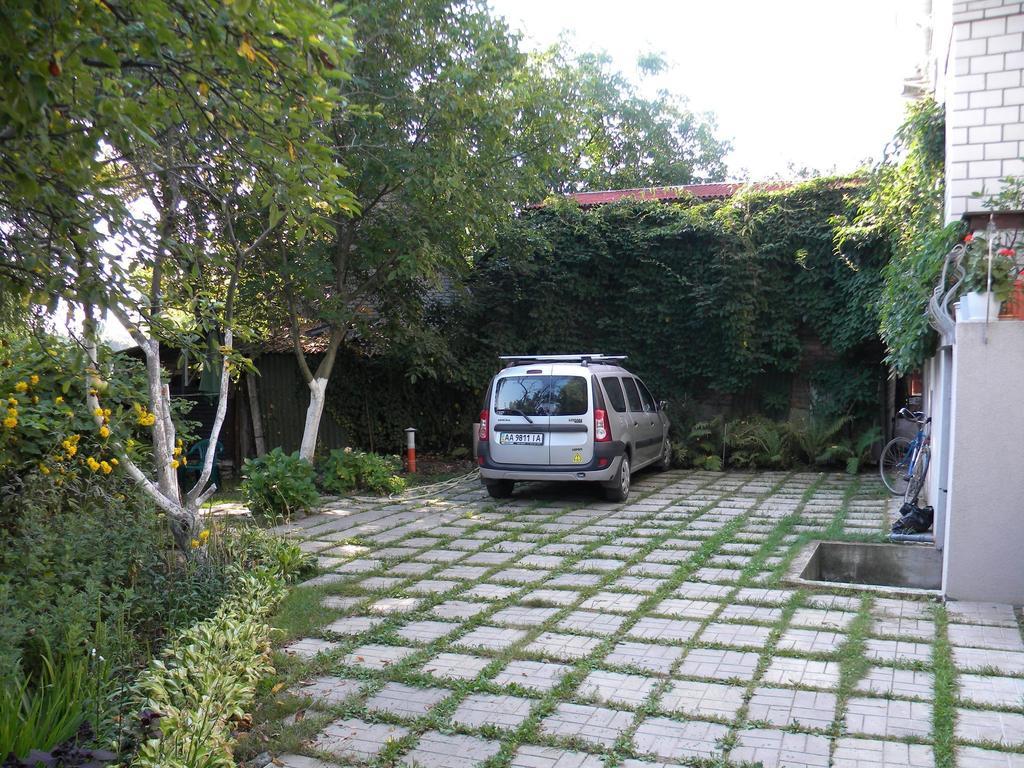 קייב Guest House Dacha מראה חיצוני תמונה